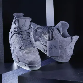 Air Jordan 4 Kaws