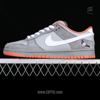 SB Dunk Low Staple Pegion