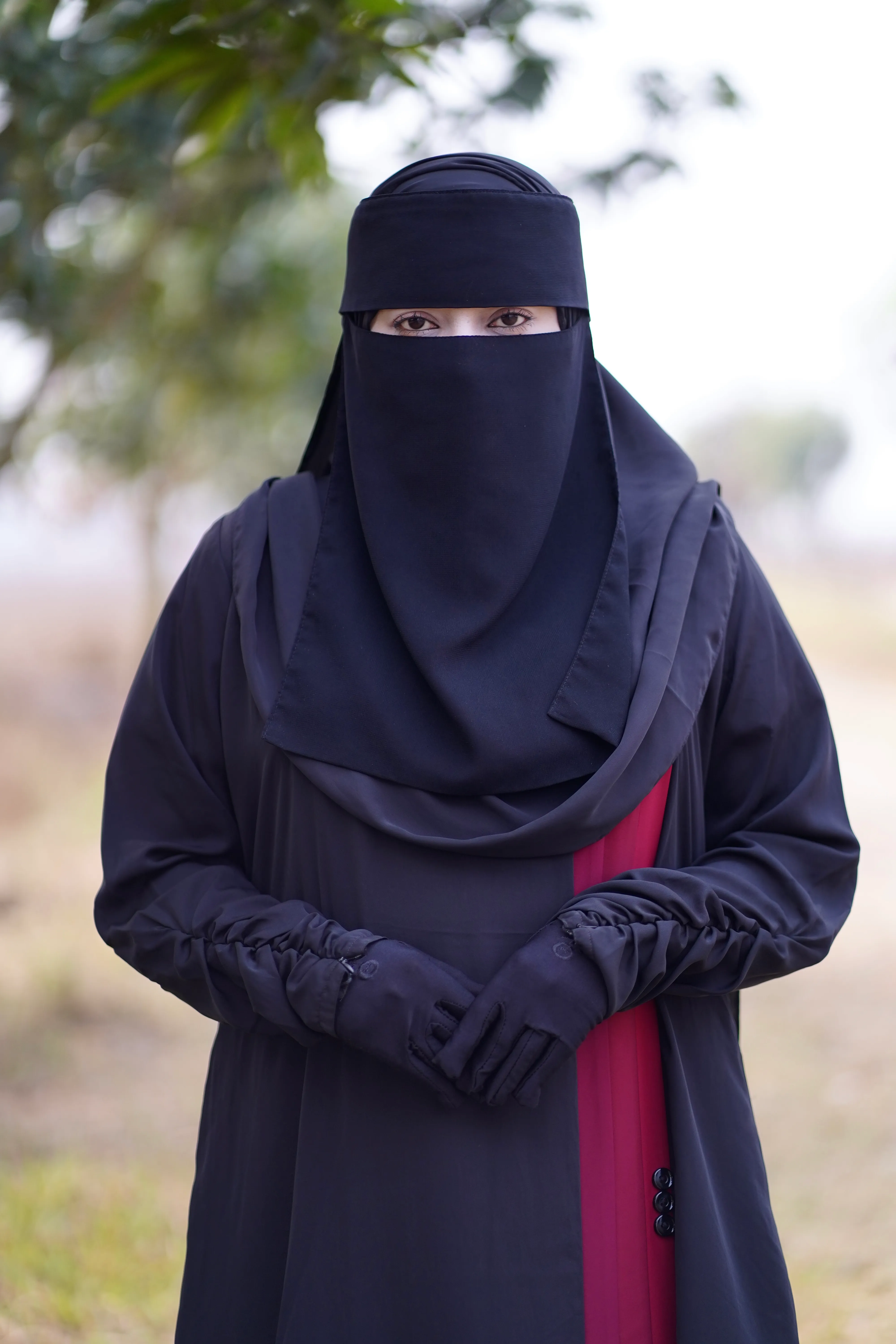 Premium Abaya "Ameerah Veil"