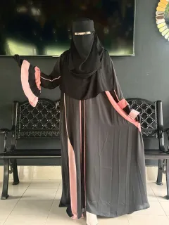 Premium Abaya "Mahira"