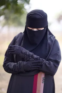 Premium Abaya "Ameerah Veil"
