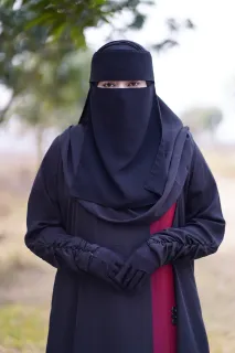 Premium Abaya "Ameerah Veil"