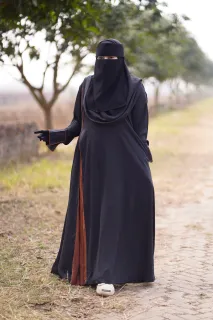 Premium Abaya "Ruqayyah Luxe"
