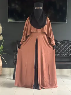 Premium Abaya "Zaynah Essence"